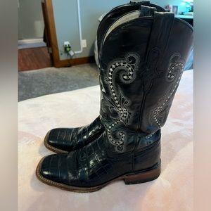 Ferrini women’s western boot- size 8 1/2!